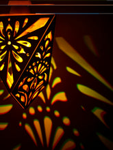 Load image into Gallery viewer, Bright Blossom || BulbGeoXL