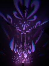 Load image into Gallery viewer, Wavy Teardrop || Bulbgeo