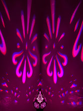 Load image into Gallery viewer, Wavy Teardrop || Bulbgeo