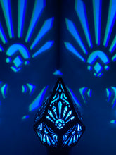 Load image into Gallery viewer, Acute Prism || BulbGeo