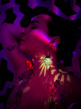 Load image into Gallery viewer, Acute Prism || EarringGeo
